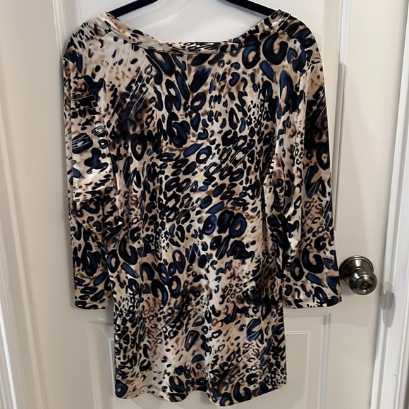 Susan Graver animal print tunic - Picture 4 of 4